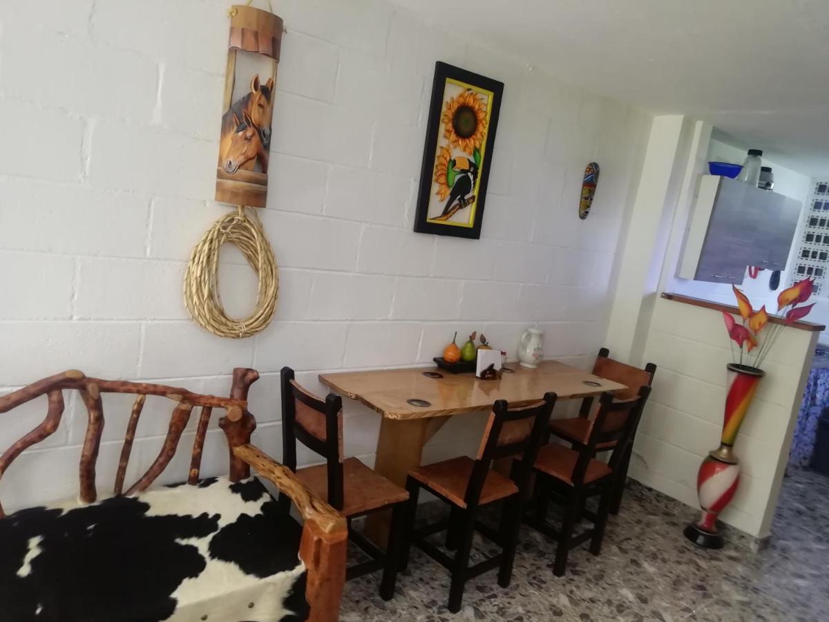 Apartamento Campestre メデジン エクステリア 写真